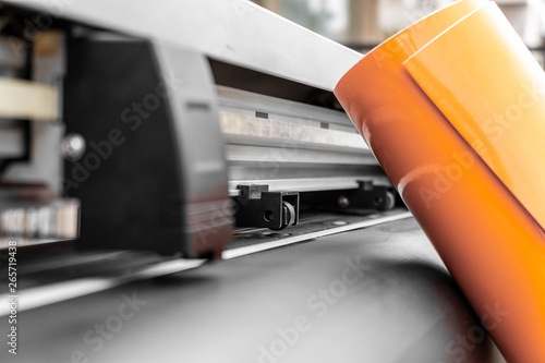 Vinyl cutter plotter machine head