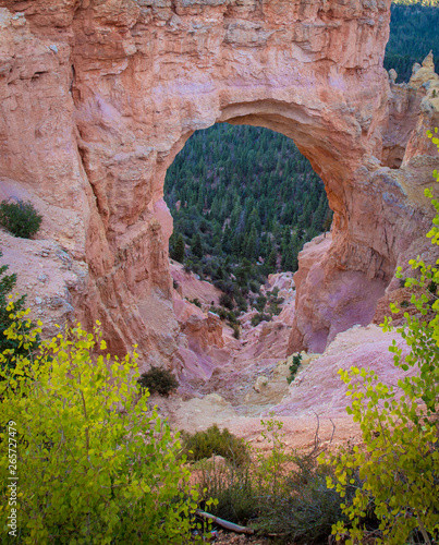 Bryce Canyon hole in wall in Utah 