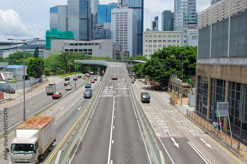 Hong Kong's road traffic and modern buildings. © 一飞 黄