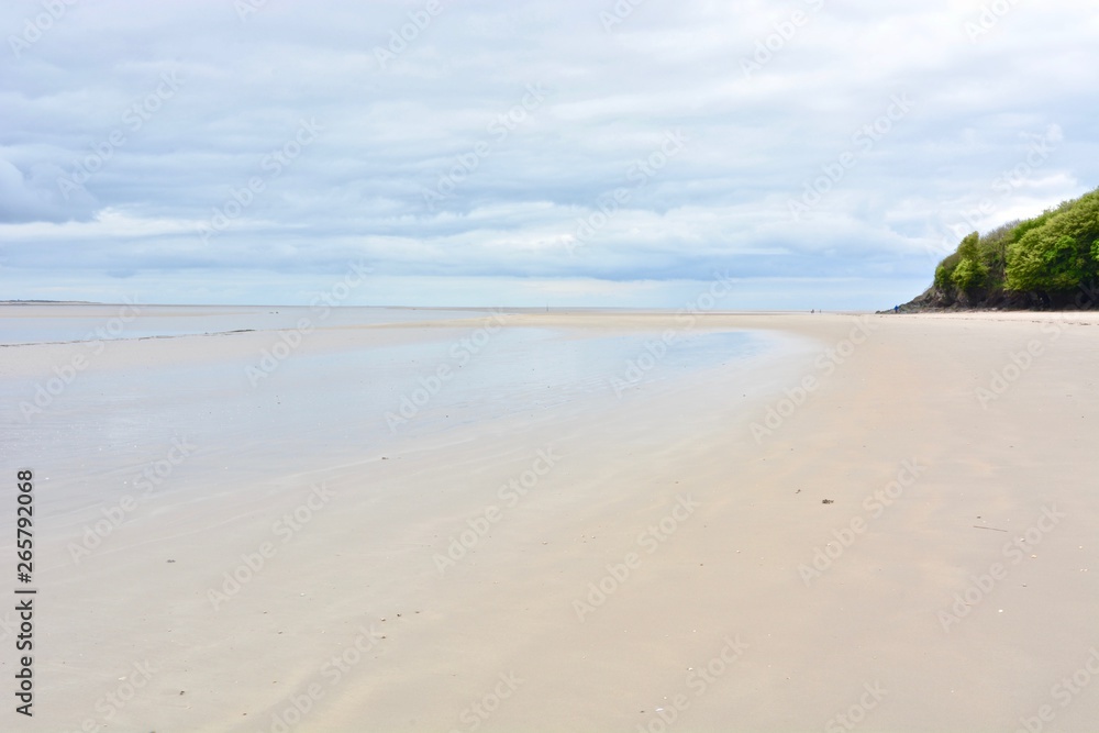 Sand Horizon at Llansteffan Sand Horizon at Llansteffan