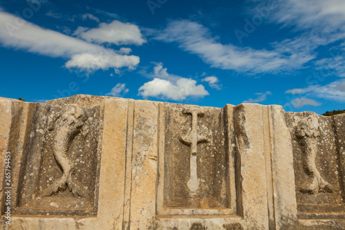 Ciudad romana de Efeso (Ephesus), Pueblo de Selçuk, Región de Izmir (Esmirna), Meseta de Anatolia, Turquía photo