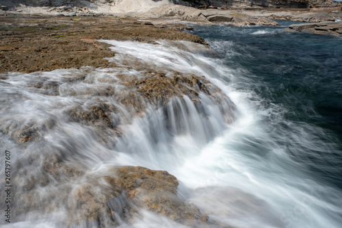 島根県の岩礁、浜　日本海
