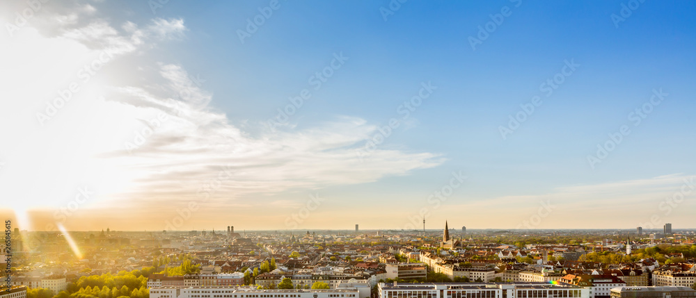 Fototapeta premium Munich City Center panoramic View from far and up
