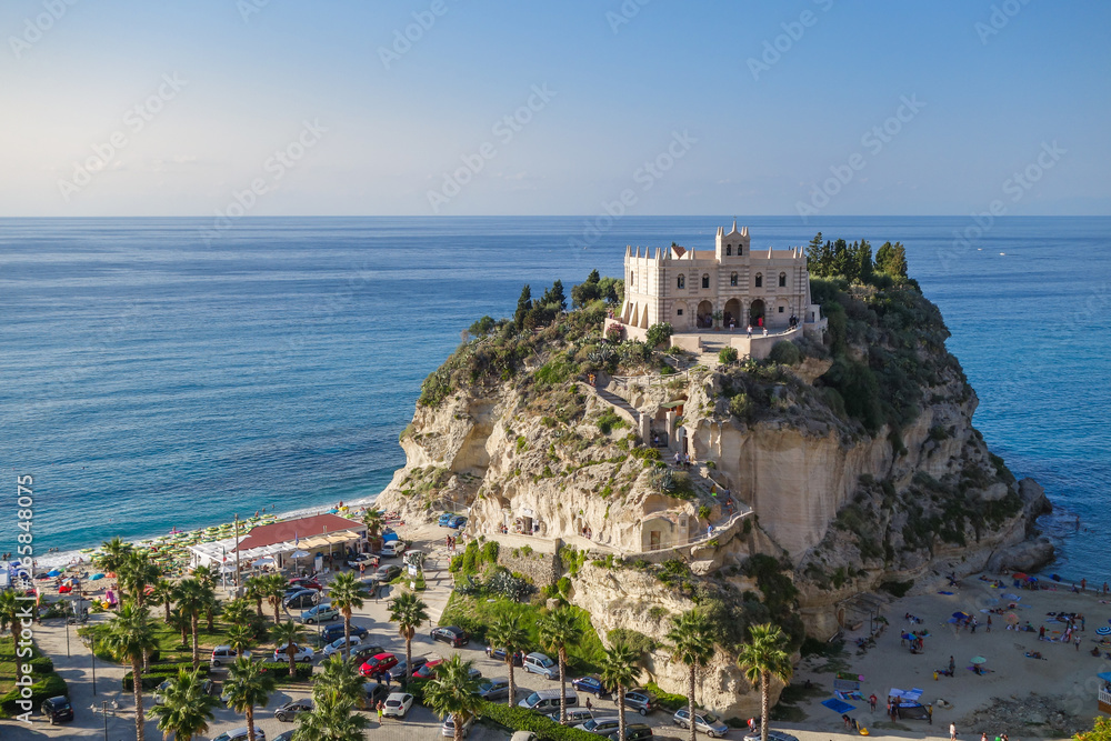 Inselkirchlein S. Maria dell´Isola in Tropea