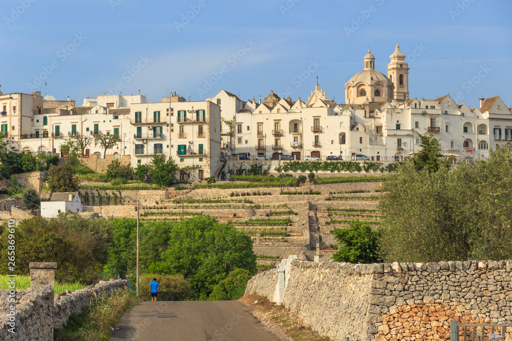 The most beautifull Old Towns in Italy: Locorotondo, laid on the top of a hill, has one of the most suggestive skylines of Apulia.