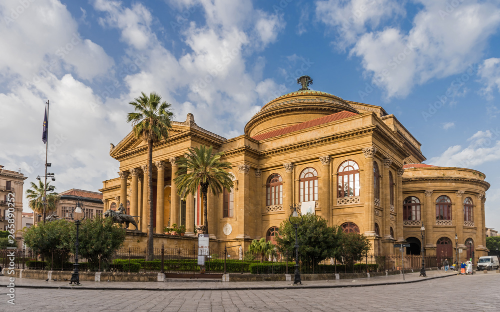 Teatro Massimo in Palermo; Sizilien