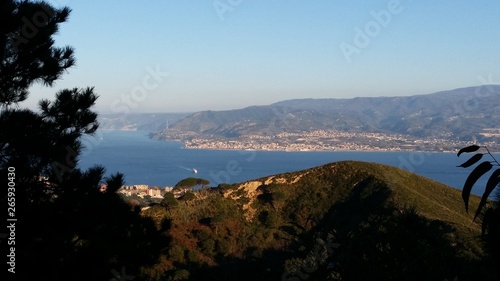 lo stretto di Messina visto dall'alto
