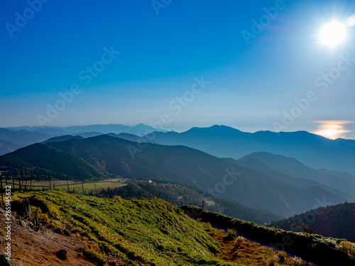 【静岡県伊豆半島】伊豆山稜線歩道仁科峠付近からの夕景【秋】