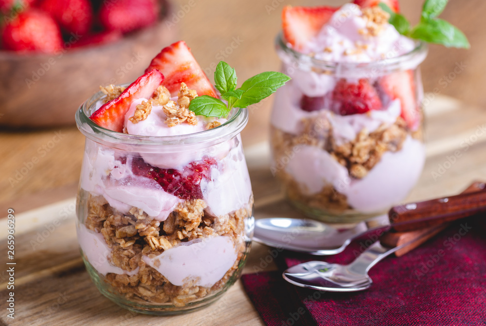 Yogurt Parfait With Fresh Strawberries Yogurt Parfait With Fresh Strawberries