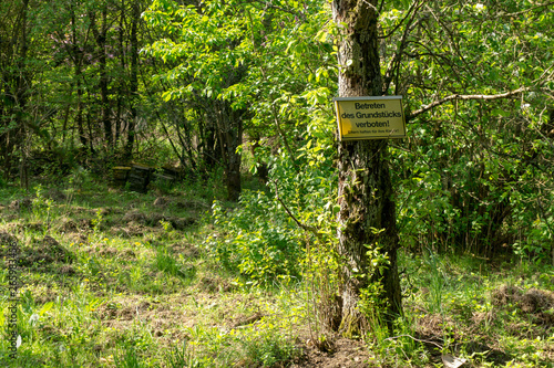 Schild Betreten verboten