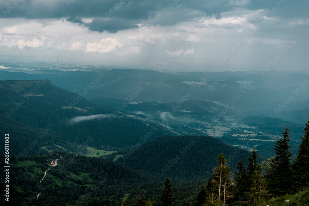 Fototapeta premium view of mountains