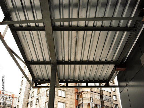 Structures Canopy Metal