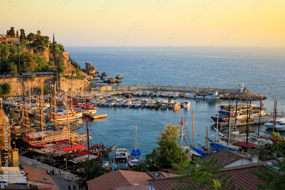 Naklejka premium Antalya harbor
