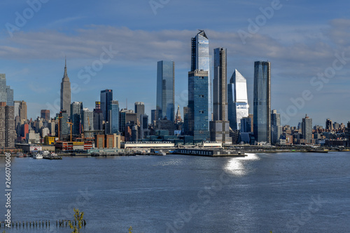 Manhattan Skyline from New Jersey © demerzel21