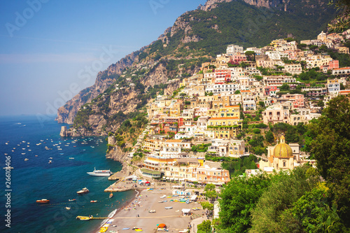 Fototapeta Naklejka Na Ścianę i Meble -  Picturescue Positano town on Amalfi coast