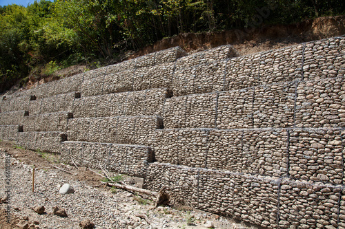 Protective gabion wall