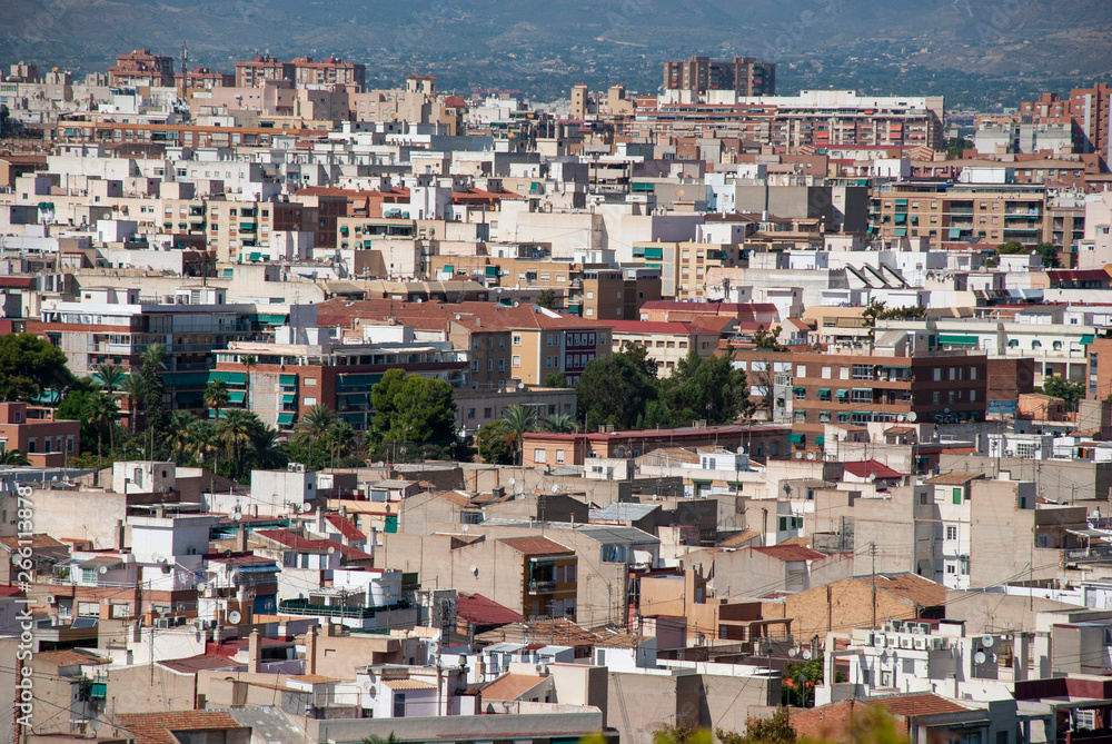 Blick über die Häuser von Alicante, Costa Blanca - Spanien