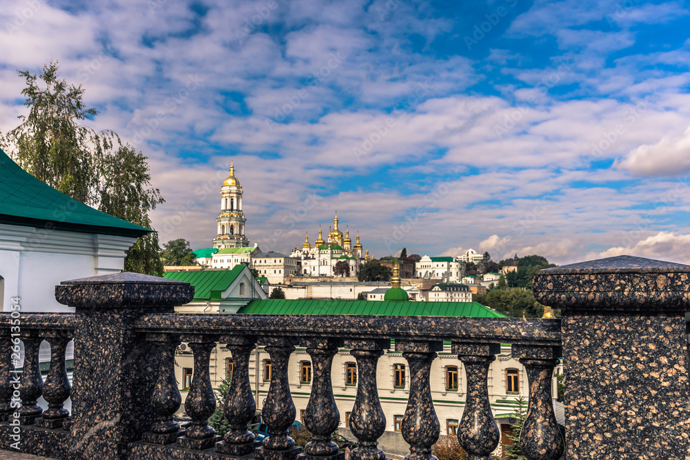 Fototapeta premium Kiev - September 28, 2018: Orthodox Church in the Pechersk Lavra monastery in Kiev, Ukraine