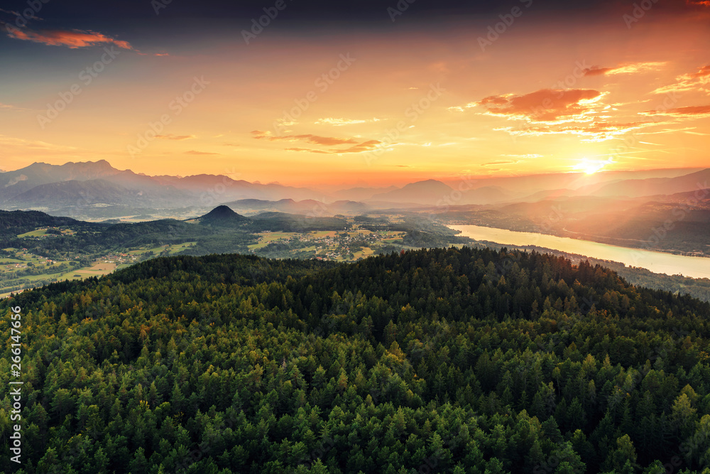 Obraz premium Aussicht Pyramidenkogel 