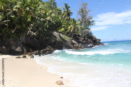 beach seychelles bali iceland tours © Sebastian