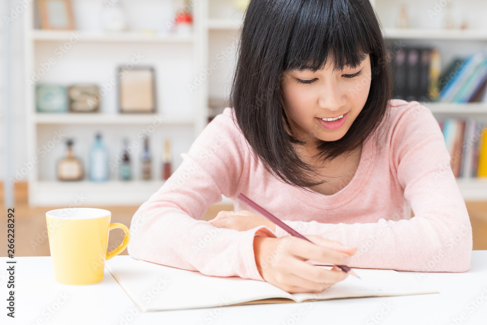 女の子 勉強 女の子 勉強