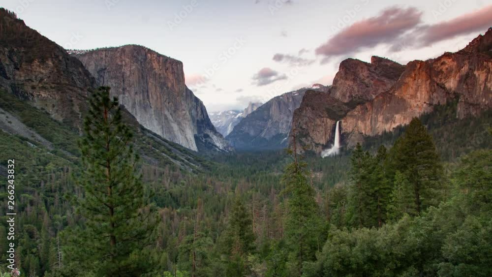 Sunset in Yosemite Valley National Park. Sunset in Yosemite Valley National Park.