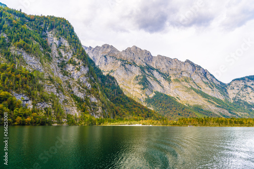 Fototapeta Naklejka Na Ścianę i Meble -  Koenigssee lake with Alp mountains, Konigsee, Berchtesgaden National Park, Bavaria, Germany