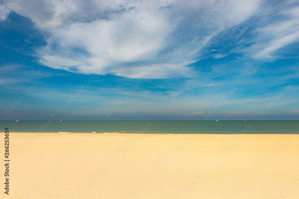 The sea of beautiful tropical beaches with calm skies Sea view and sand beach, summer travel background The sea of beautiful tropical beaches with calm skies Sea view and sand beach, summer travel background
