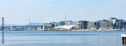 Canvas Print Oslo harbor or harbour at the Aker Brygge neighbourhood in Oslo