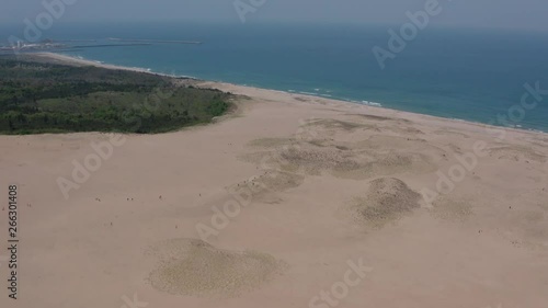 Wallpaper Mural 鳥取砂丘の風景 ドローン空撮 Torontodigital.ca