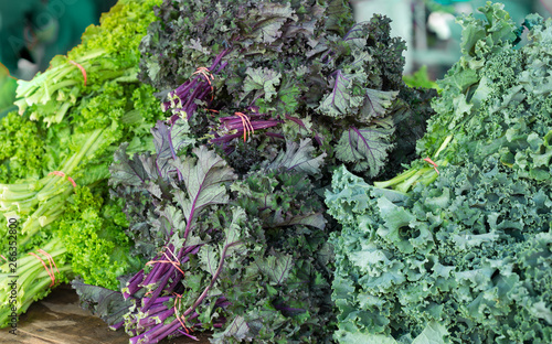 фотографія Fresh Raw Kale at a Local Farmer's Market