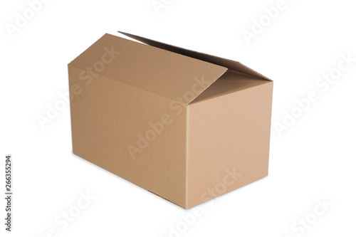 Closed cardboard box, ready for transport © BGStock72