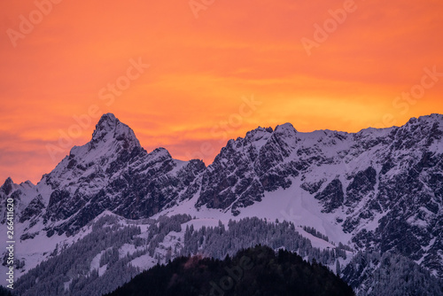 Abendrot über den Bergen © Netzer Johannes