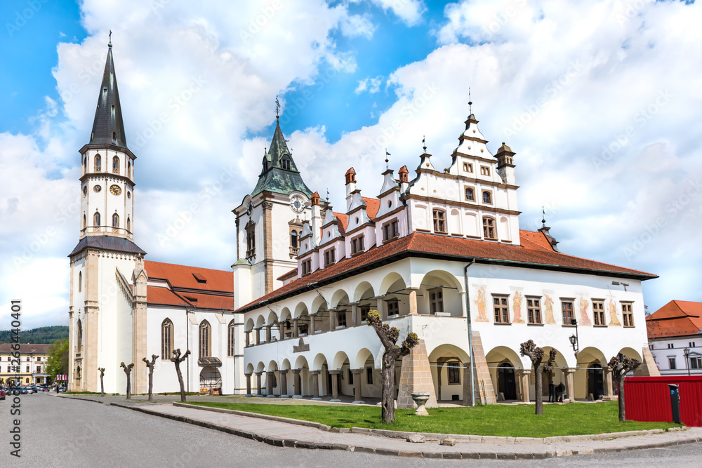 Old Town hall and Basilica of St. James in background on Master Paul’s Square in Levoca - UNESCO (SLOVAKIA)