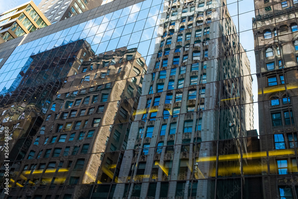 Fototapeta premium modern office building in hong kong