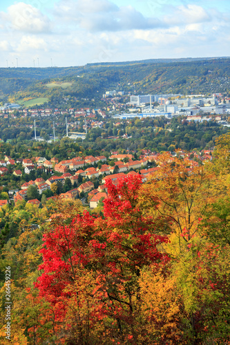 Blick auf die Stadt Jena im Herbst