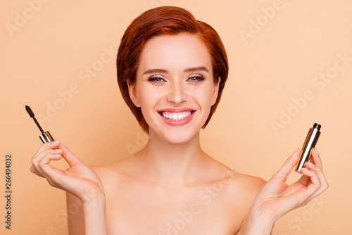 Фотография Close-up portrait of nice dreamy lovely sweet attractive winsome cheerful positi