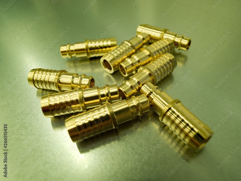 Bronze hose couplings for compressed air hoses. Bronze hose couplings for compressed air hoses.