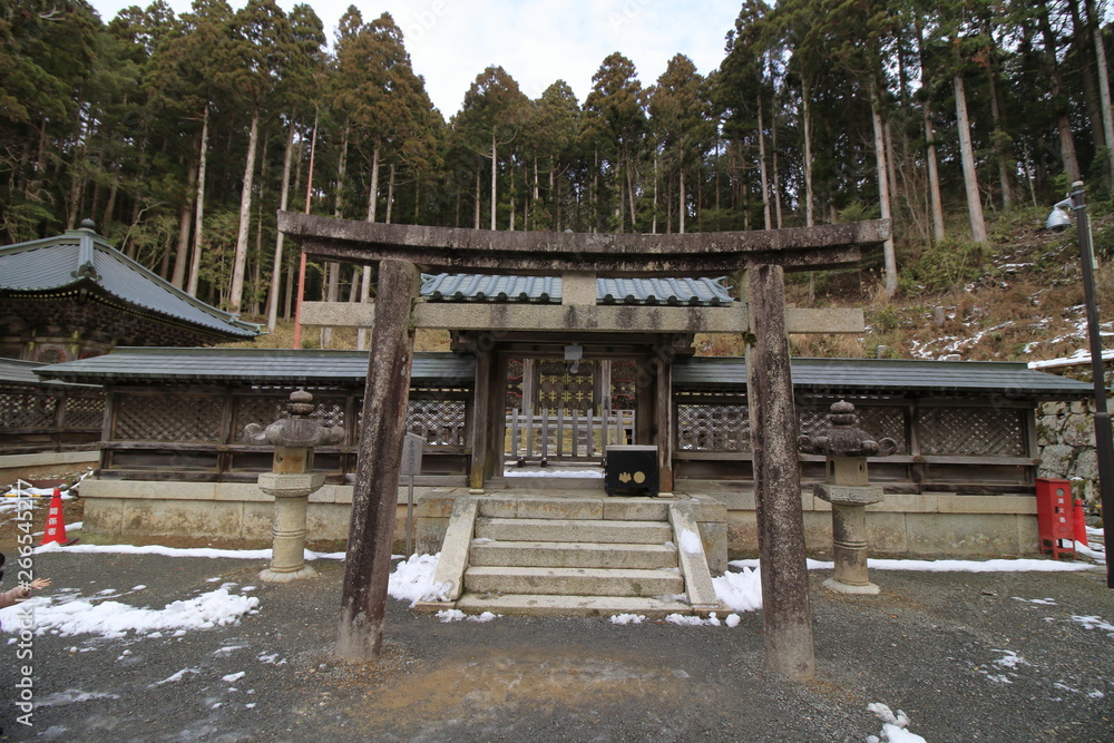 高野山 徳川家霊台 Stock 写真 | Adobe Stock