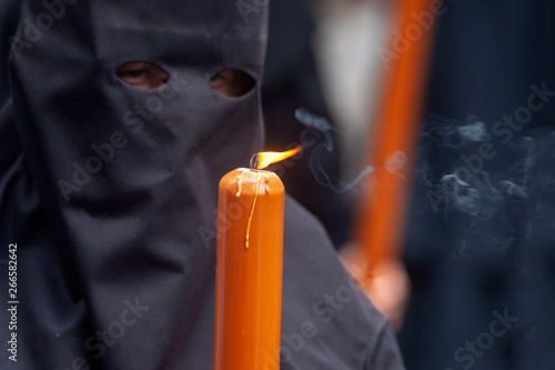 Photos hermanos nazarenos de la semana santa de Sevilla
