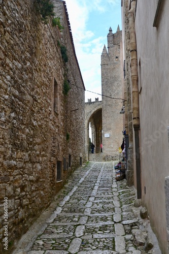Fototapeta Naklejka Na Ścianę i Meble -  Erice Sicily - A medieval hill town near Trapani