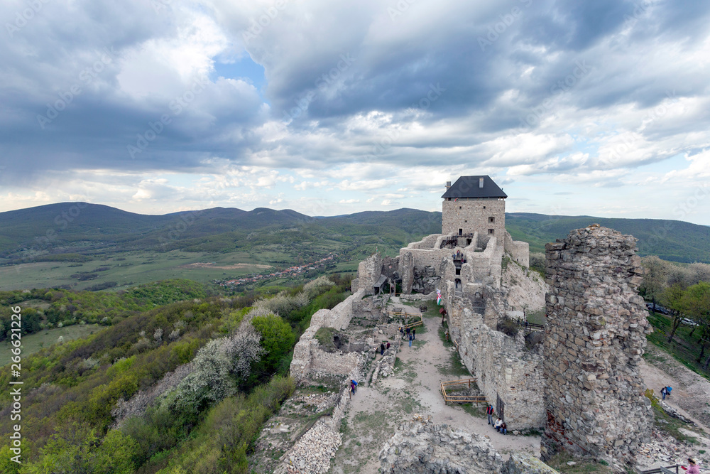 Castle of Regec