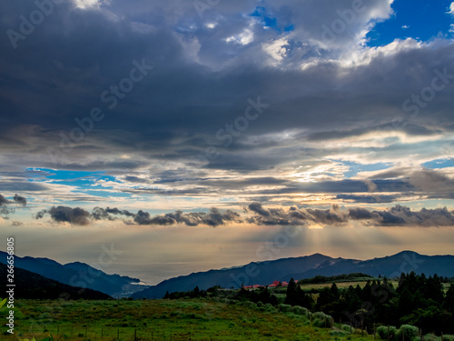 【静岡県伊豆半島】西天城高原牧場からの夕景【夏】