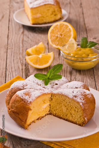 Cake with lemon cream filling.