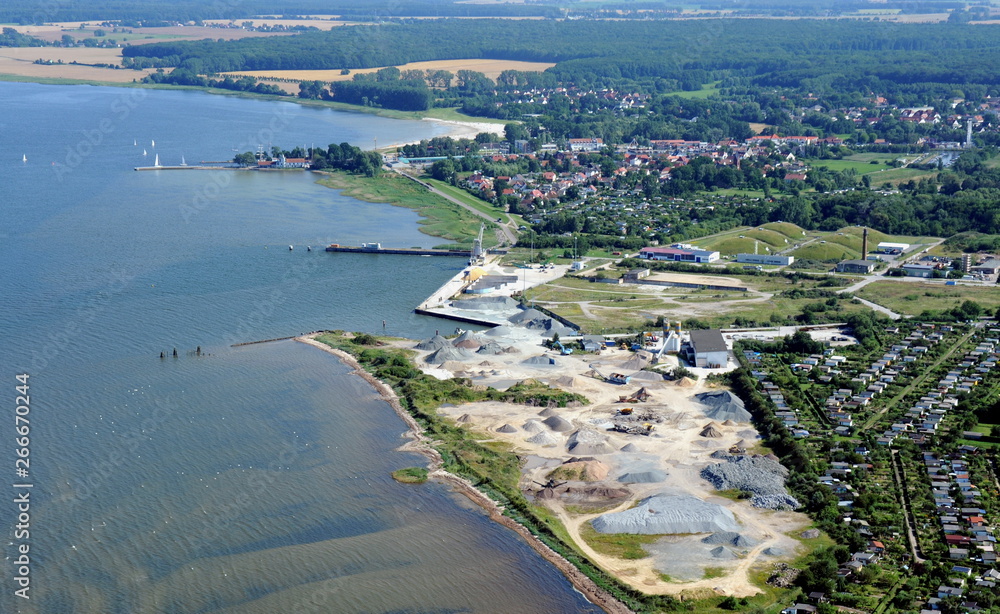 Stadthafen und Industriehafen Greifswald-Ladebow
