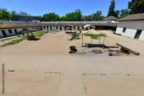 Wallpaper Mural An American 19th century fortress Torontodigital.ca