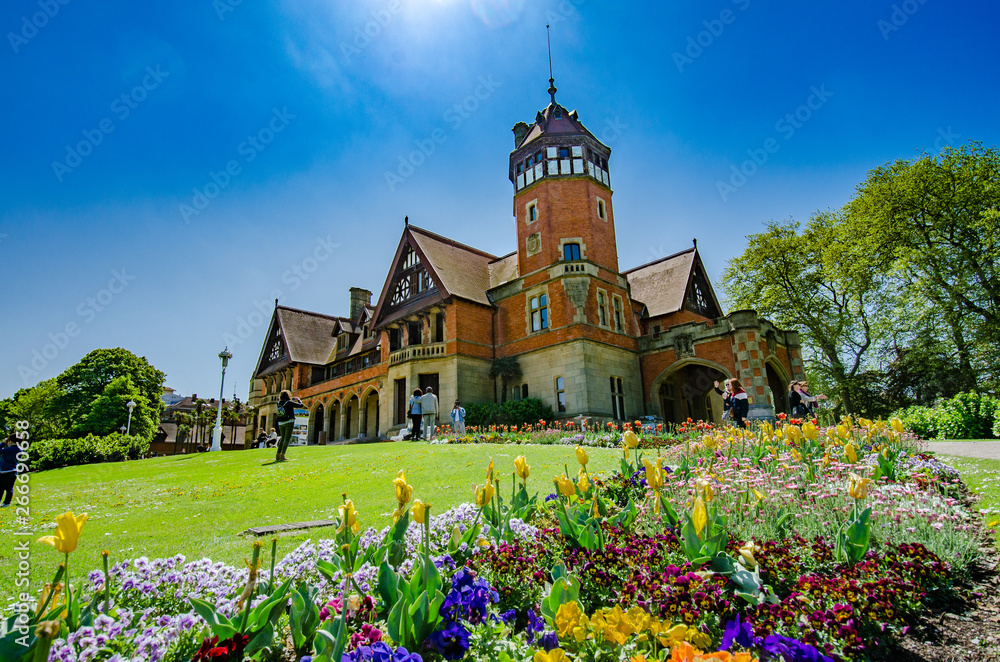 Fototapeta premium Widok na pałac Miramar Queen w San Sebastian w Hiszpanii