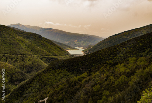 Vista del lago di Fiastra  photo