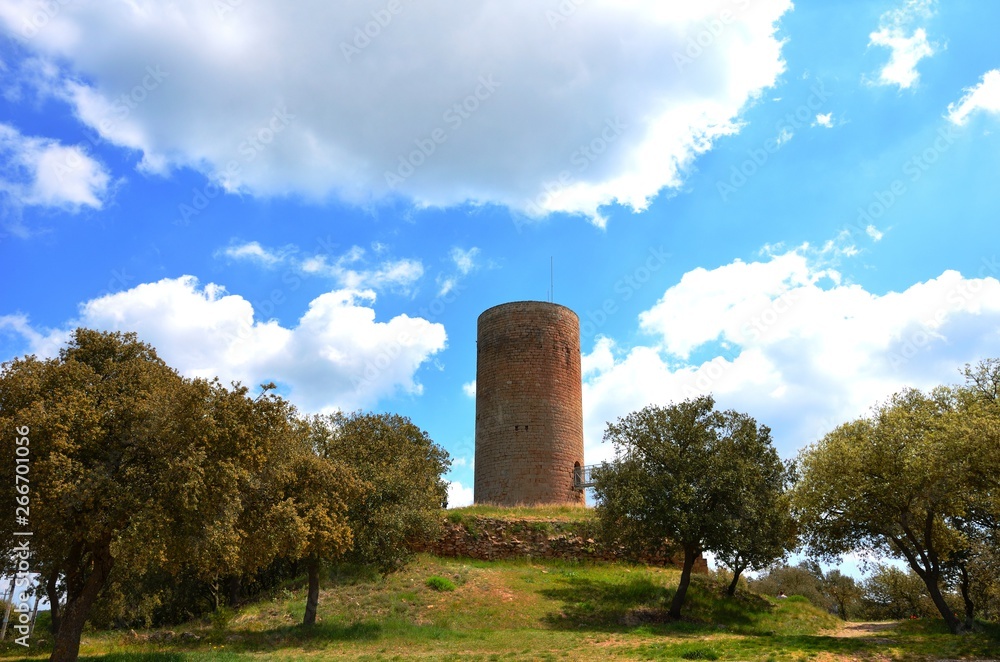 Watchtower La Manresana, perfectly preserved from the War of the Spanish Succession Watchtower La Manresana, perfectly preserved from the War of the Spanish Succession