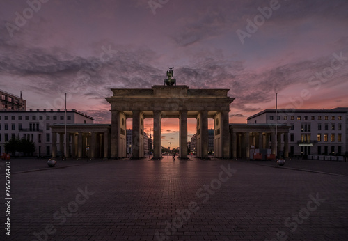 Brandenburger Tor zum Sonnenaufgang